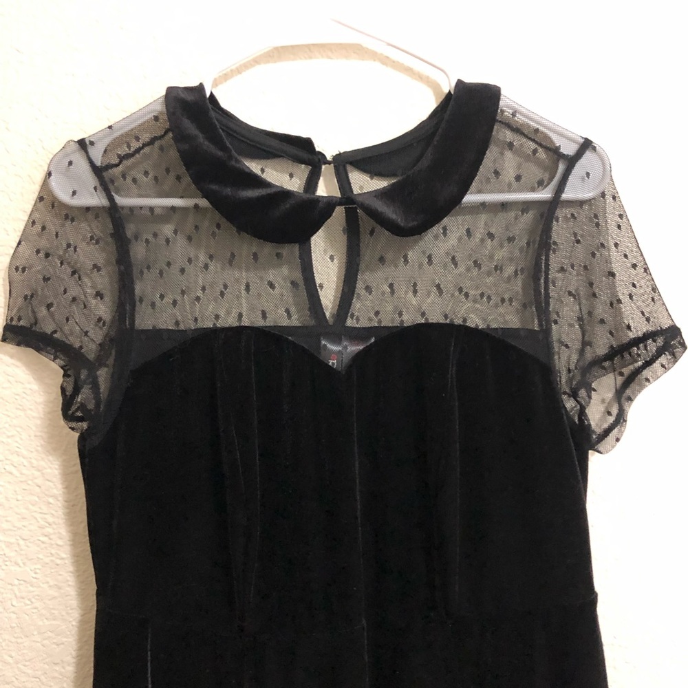 Velvet and Mesh Sweetheart neckline Swing dress